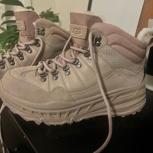 UGG Women's Tan Winter Boots